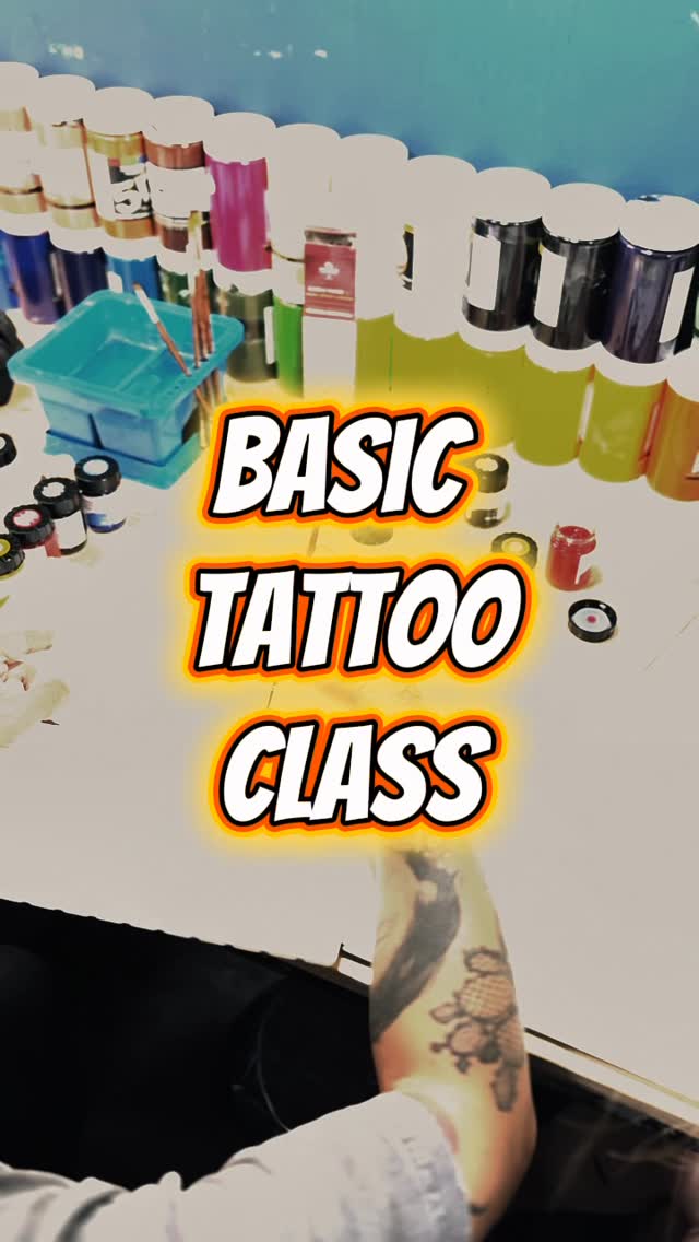 Những ngày đặt nền móng vững chắc đầu tiên của lớp Basic Tattoo Class tại @chunli.tattoo 

Hotline : 0933.334.163 
#chunlitattoo #basictattooclass #co