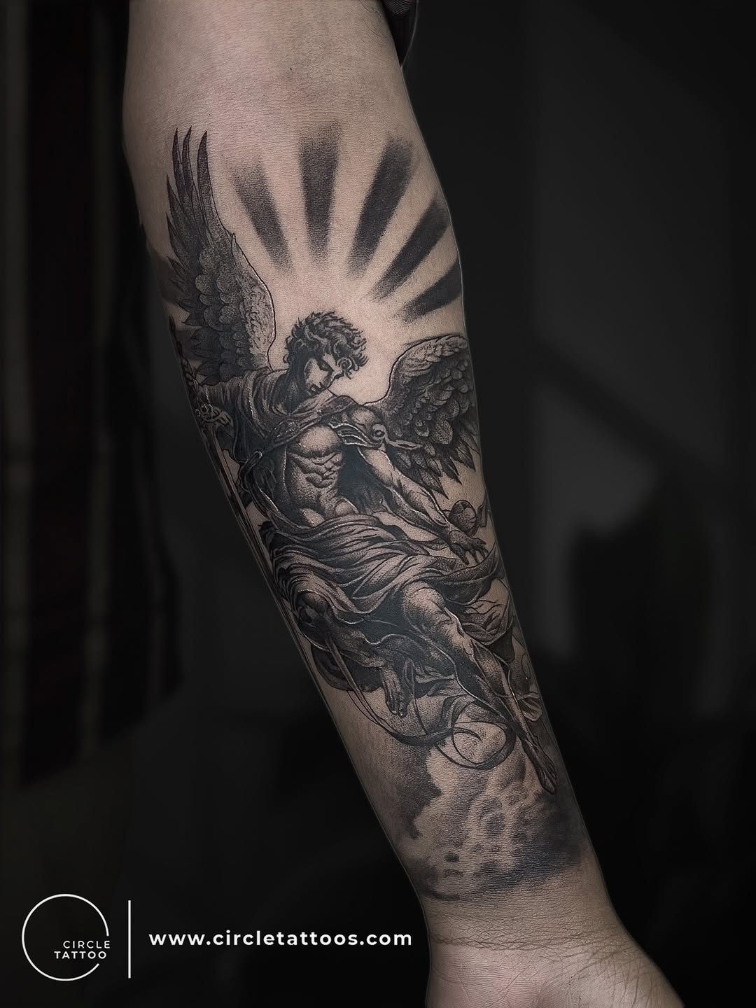 Crafted with precision, inspired by divine strength.

Artist -Suraj (@shadowwarrier )

#ThinkTattooThinkCircle

#circletattoo #circletattoostudio #cir