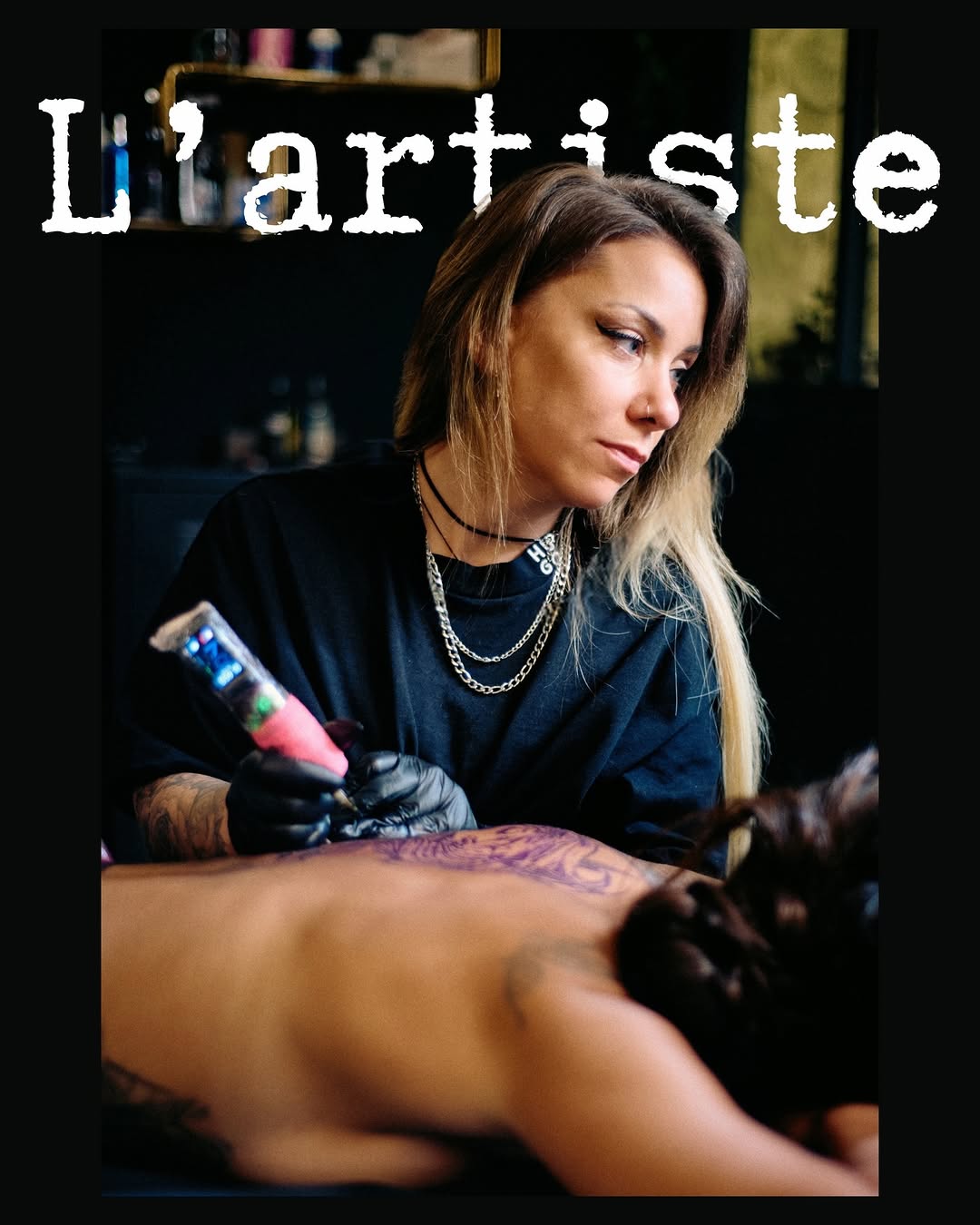 ✨ L’artiste derrière les aiguilles.

Depuis toujours, le dessin fait partie de moi.
Créer, imaginer, évoluer… c’est un besoin plus qu’un choix.

Le ta