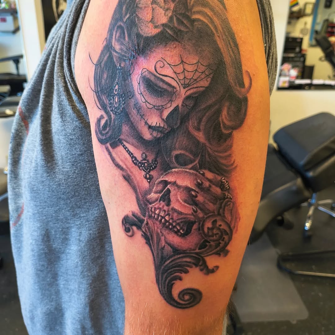 Nate made this the other day! Thanks for looking! 
#dailygrind , #creativehandstattooandpiercingstudio , #blackandgreytattoo