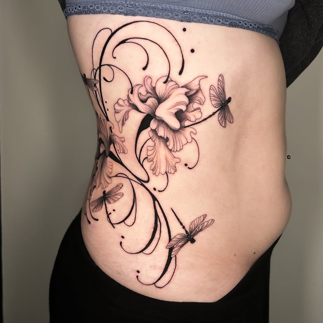 back at it again with some freehand action swipe for a portion of my drawing process➡️
also, an educational opportunity for clients: as you may notice