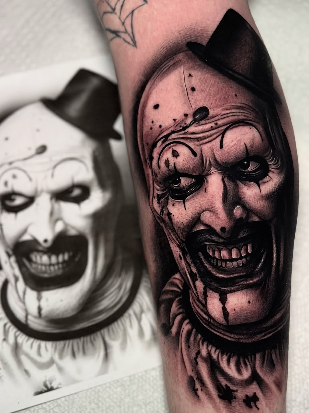 Art the Clown from Terrifier 
Done on the homie @zaktheripperr 

DM to book a killer tattoo for yourself

#terrifer #arttheclown #arttheclowntattoo #t