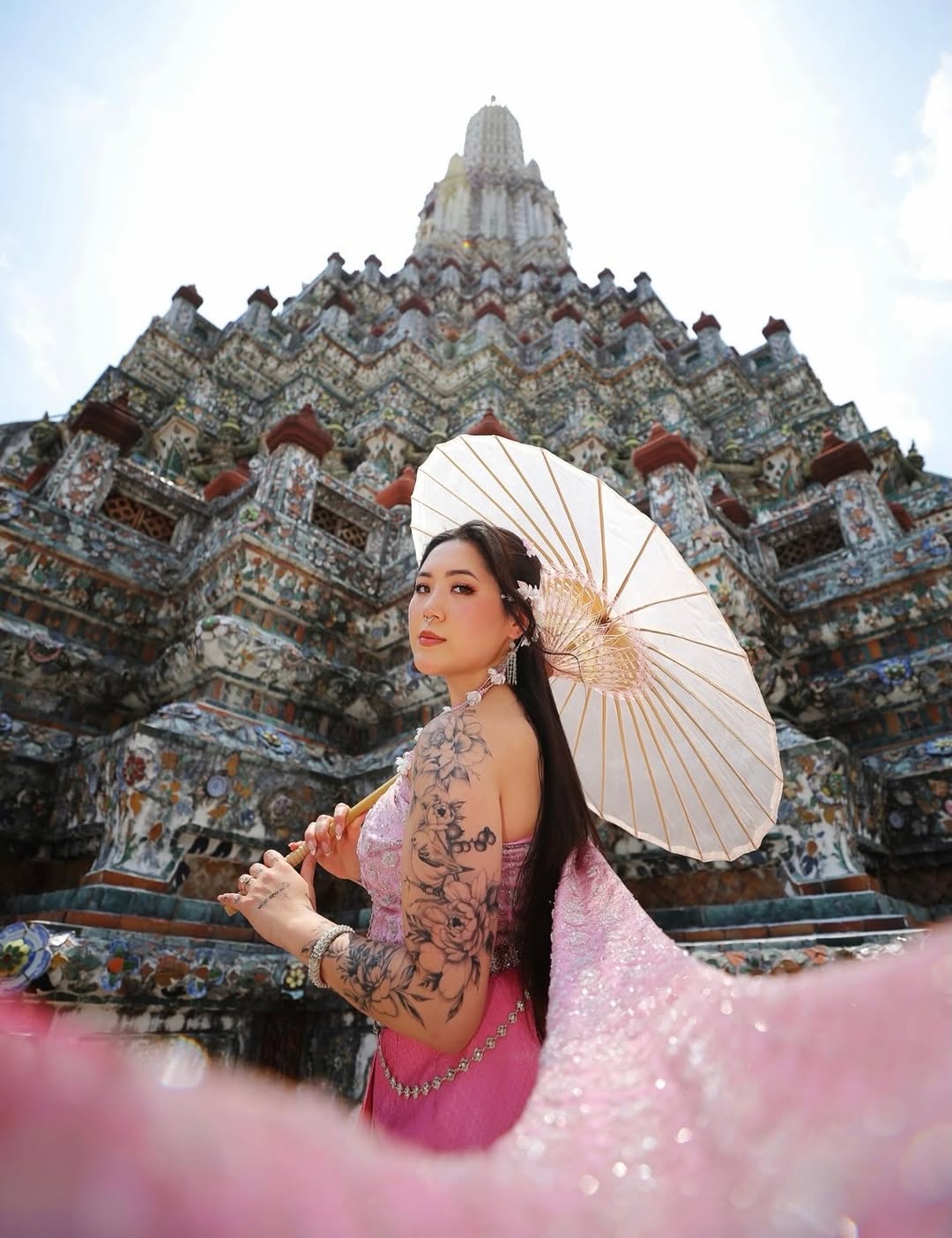 Wedding photos from my amazing client @kasana_hem  I did her sleeve in about 3 sessions, she gave me full creative freedom. The final result is so bea