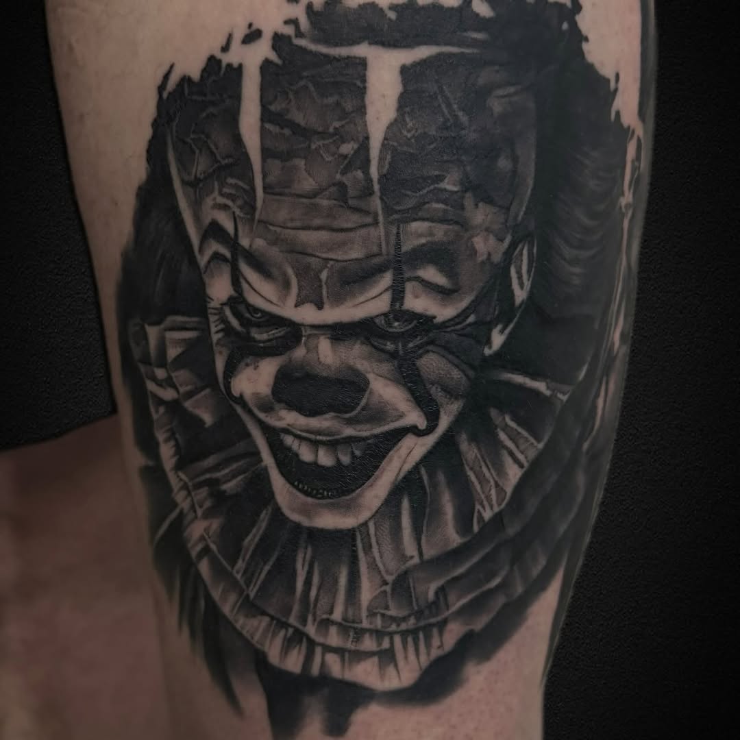 Do you want a balloon? ⚜️

#pennywise #ittattoo #pennywisetattoo #horrortattoo #realistictattoo