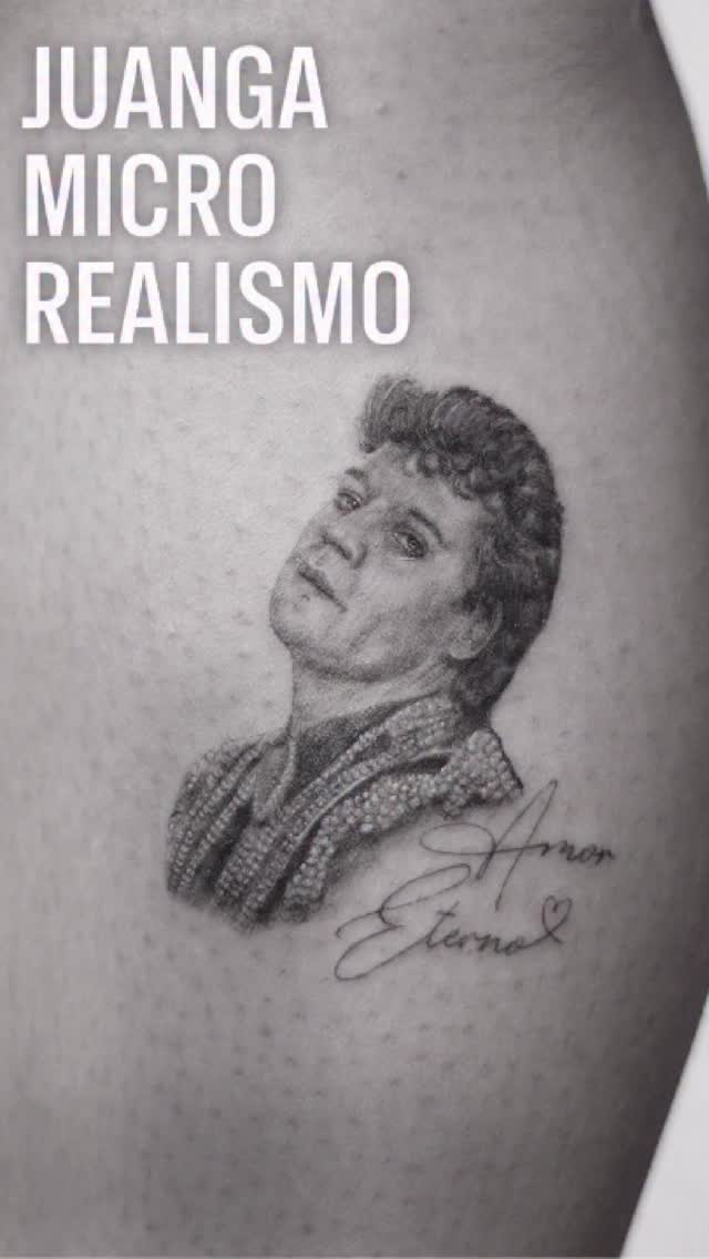 Cuando tu amiga llega con la SUDADERA de Juan Gabriel y tú eres tatuador… el universo habla claro 
Del documental de Netflix directo a la piel. Así se