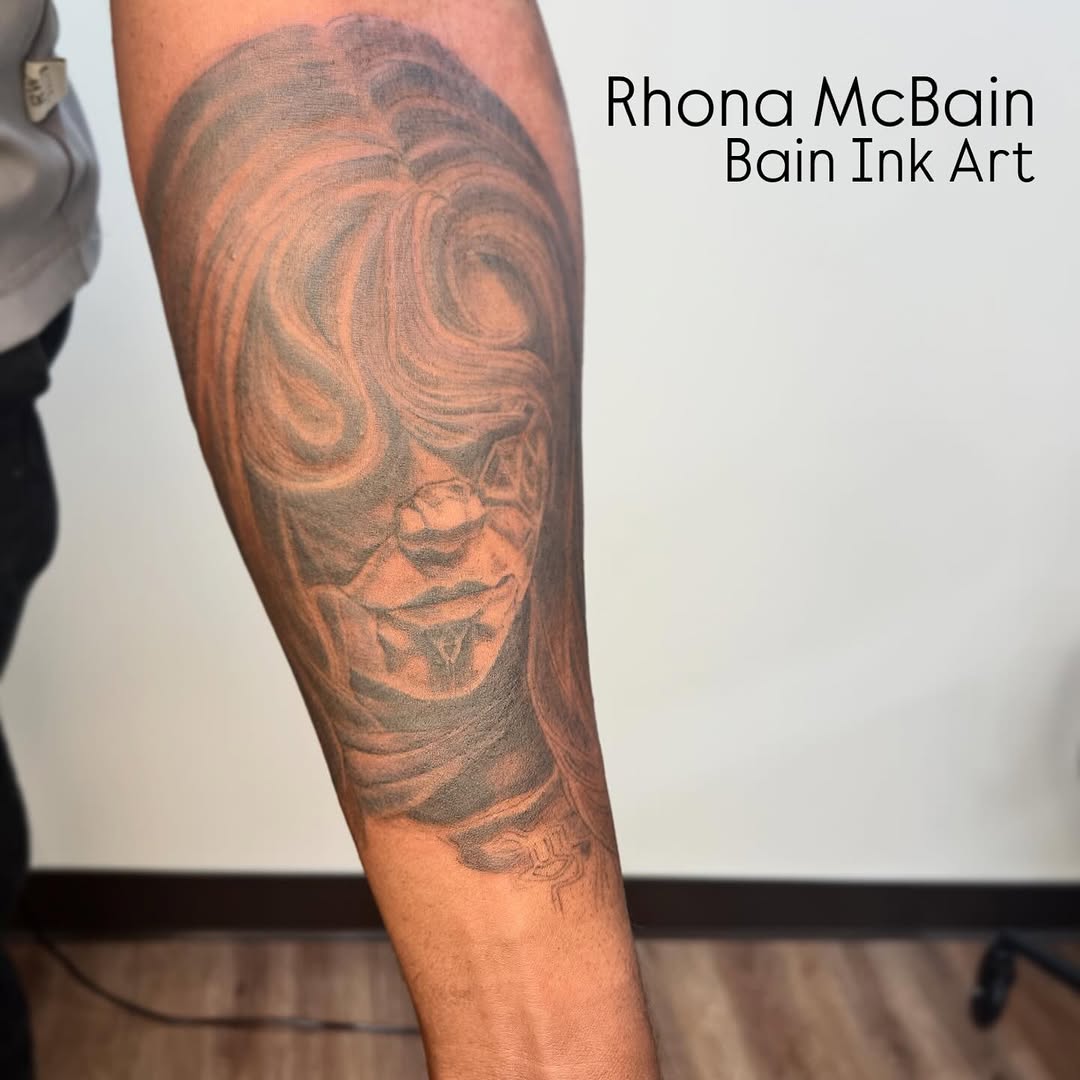 How is this for Keilon’s first tattoo?! So cool. Love working on stuff like this! 

#kctattoo #tattoo #kansascity #kansascitytattoo #dearyoutattoo