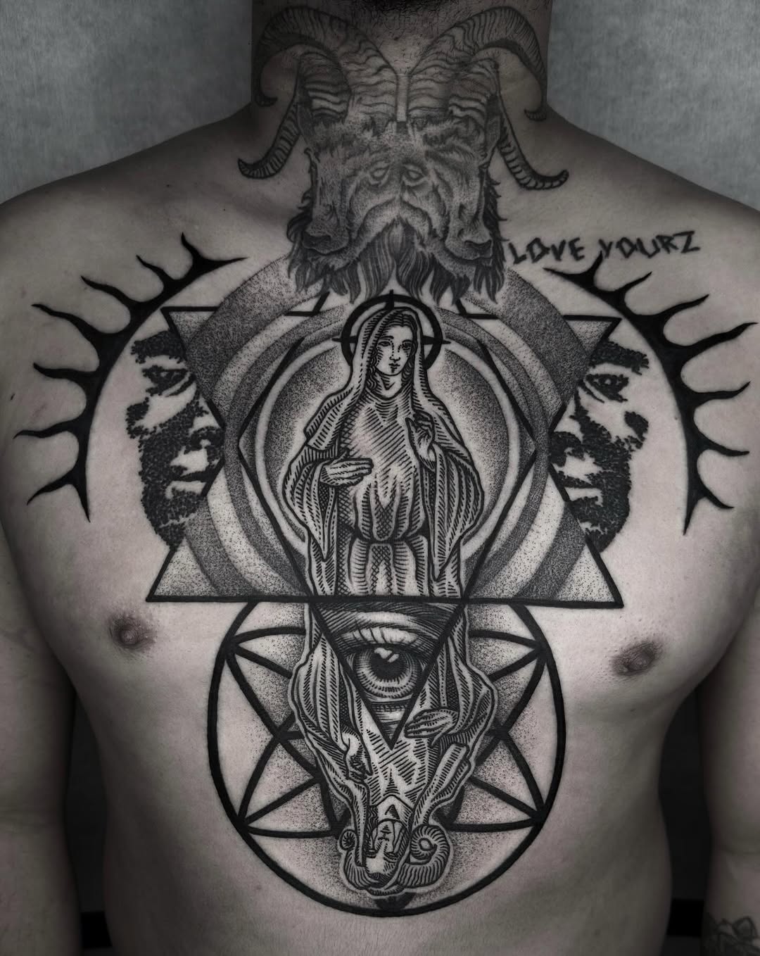 As Above

ʍolǝq oS

Sponsor:
@reborntattoocare 
#REBORNFAMILY

Products:
@allegoryink 
@blackworkgloves 
@papa_cartridges 

#engraving #tattoo #blackw