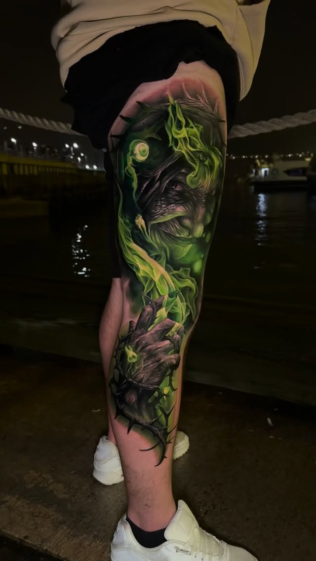 3 buddy’s, 30 hours of work, 2nd place best of show 

Thank you to @93johnb93 for sitting like an absolute savage for @derekgtattoos and myself for 3 