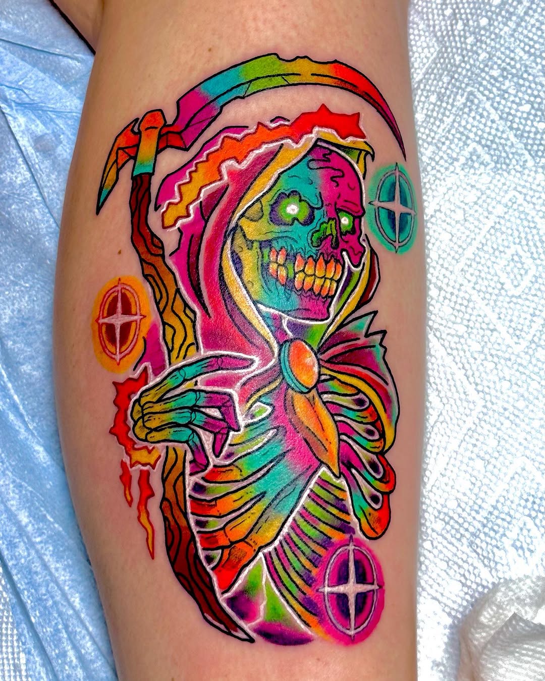 “the king of nothing”
.
.
.
.
.
#tattoo#tattoos#tattooflash#tattooing#tattooideas#art#artist#artwork#artoftheday#artgallery#neo#neotrad#neotraduk#neot