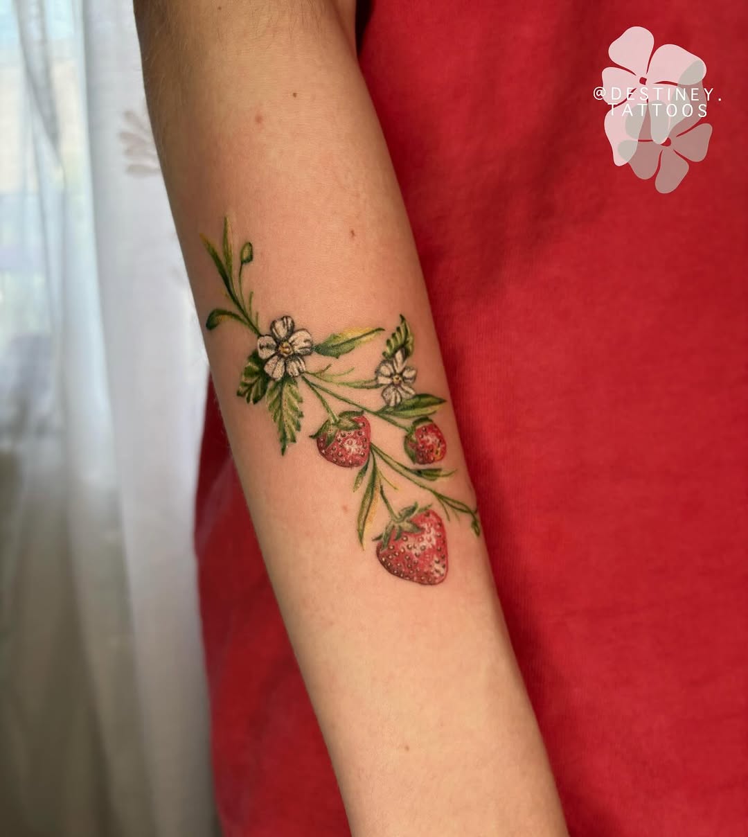 a lovely first tattoo for a beloved family member ♡

thank you for trusting me with your first tatty! i love how this piece turned out, and i had so m