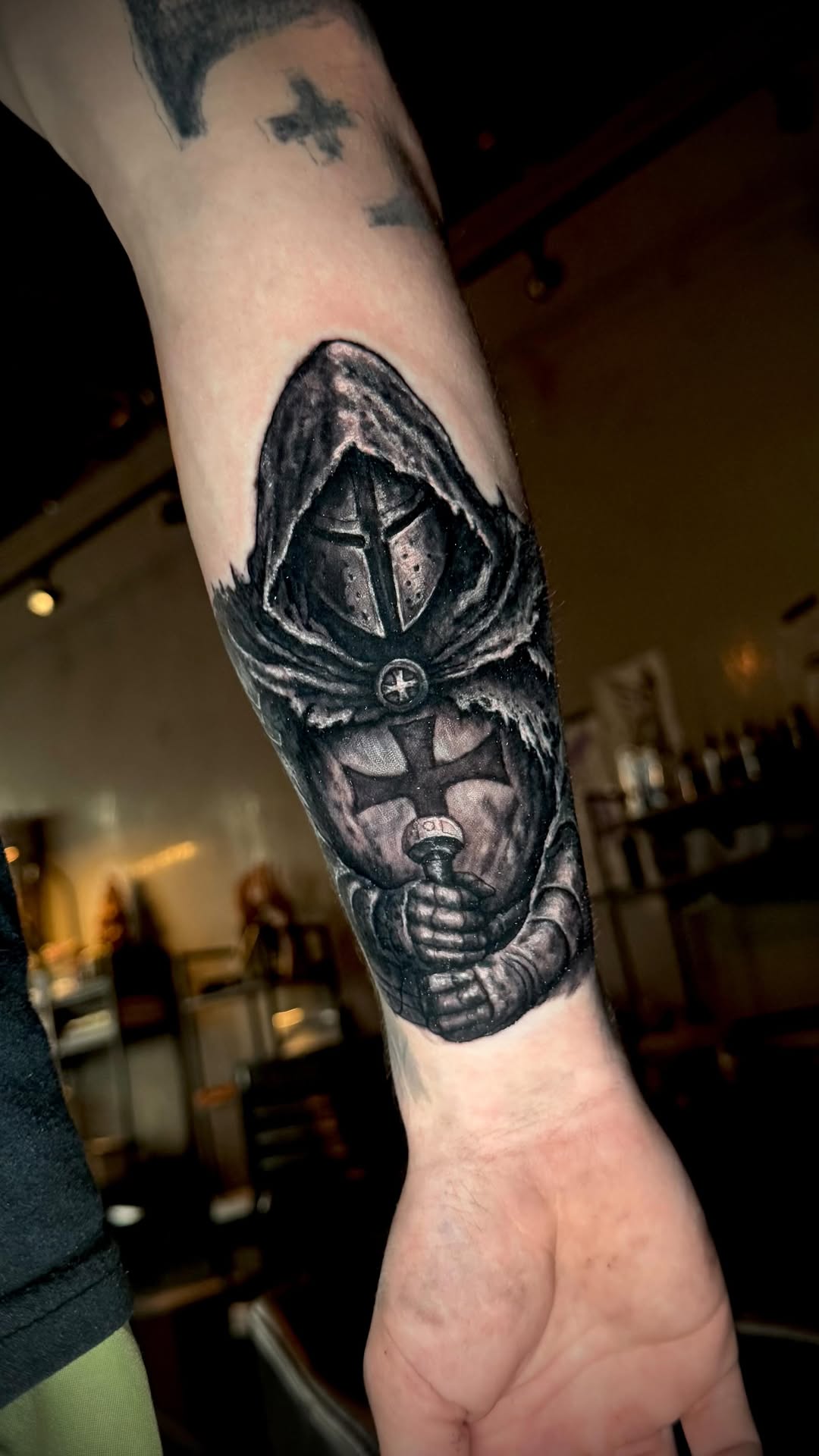 Crusader warriors ✝️ 
Artist @tattoo_rocky_ink 
Shop: @divinemalice.art 
Ink: Dynamic @dynamiccolor 
#realistic #blackandgreytattoo #dynamicnailsupply