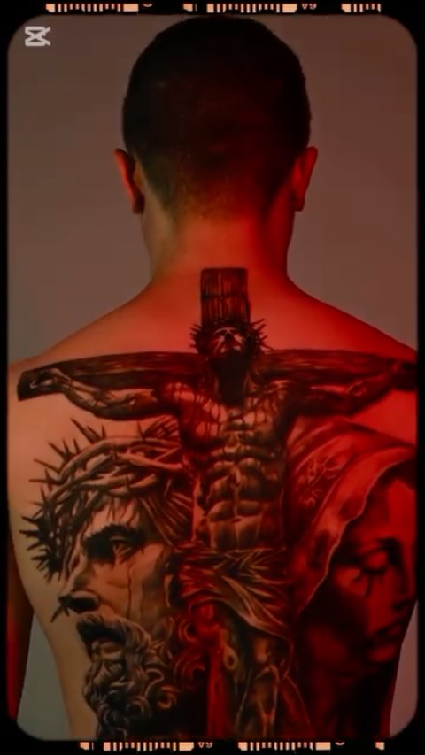 Three intense days. One powerful piece. 
Full back tattoo of Jesus on the cross — every detail tells a story of sacrifice, faith, and dedication.
Blac