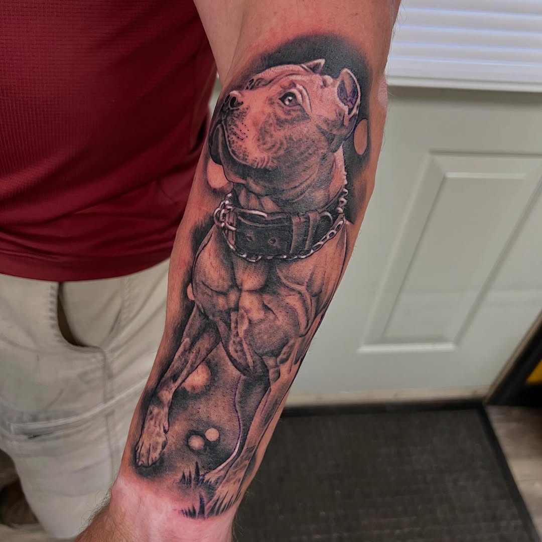 I had great time doing this pitbull for Mario! If you like to get something like this please hit me up!

Do you love pit bulls??