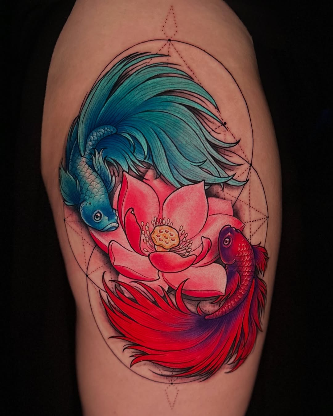 Pisces tattoo! ♓️

Loved coming up with the concept and adding the sacred geometry Vesica Piscis behind it that add deeper meaning for her and keep wi