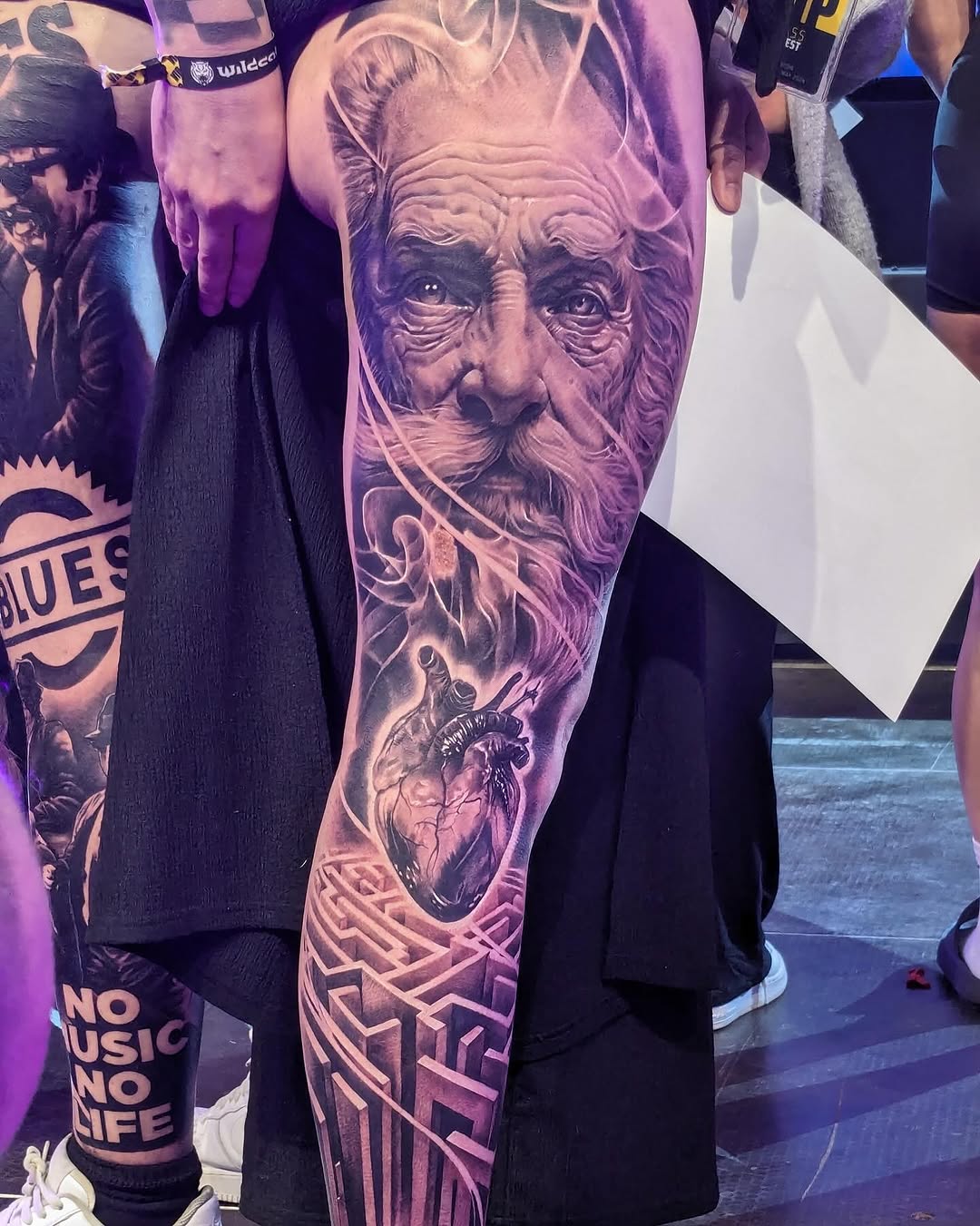 Liebe Kunden,
Es war mal wieder soweit, wir haben zum ersten Mal an der Tattoo Messe Dortmund (@tattoo.con ) teilgenommen und waren überwältigt ✨
Ein 