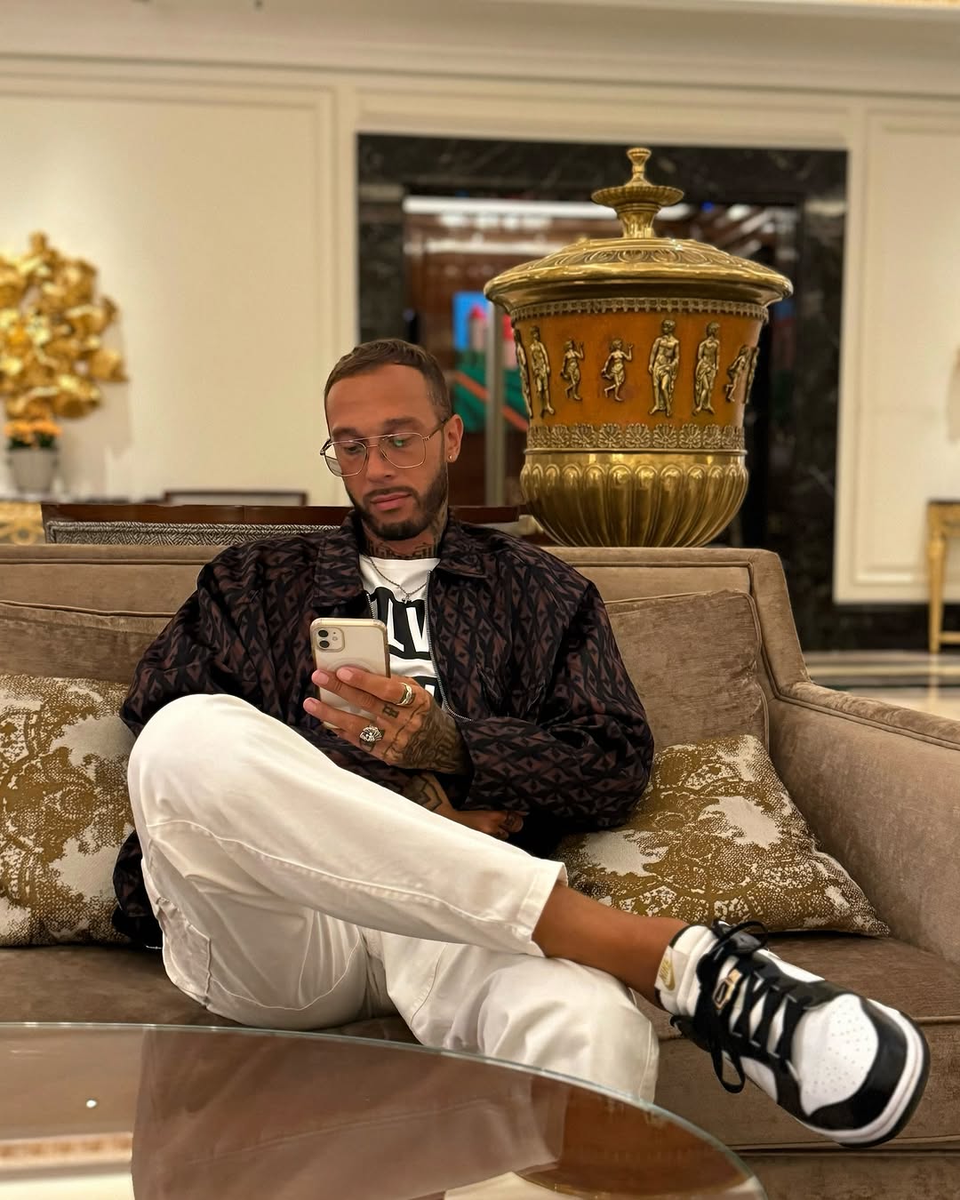 Кальян реп 

#moscow #москва #night #tattoos #artist