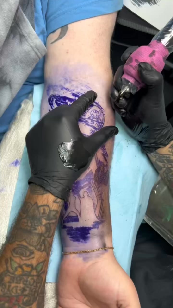 Sick Star Wars piece by Pepe! 
Clean, bold, and straight out of the galaxx! 
This one hits harder than a lightsaber clash ⚔️ 

Pepe and Scotty have ti