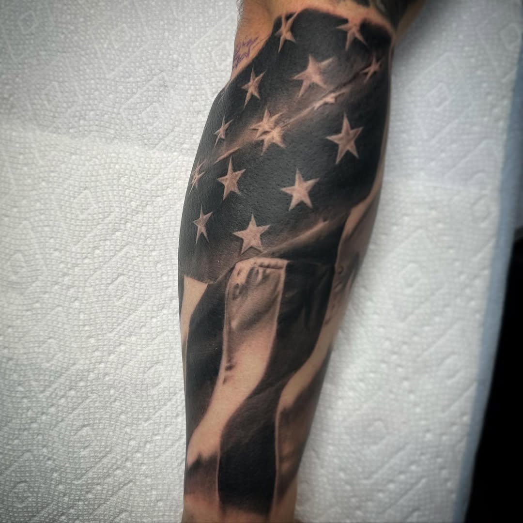 By Brittany:

#evolutionarystudios #tattoo #cute #ladybug #friends #bff #bffgoals #sisters #bestie