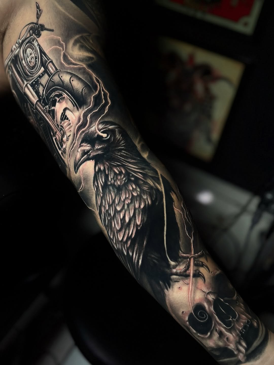 Así se ve el Interior del brazo de mi amigo Ricardo, cicatrizado en uno 90 %, blancos frescos aplicados en la última sesión 

________________________