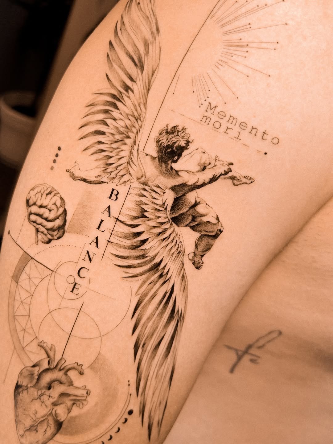 ⚡️Primera sesión ⚡️
Obsesionado con el resultado

#finelinetattoo #microrealismoconceptual #tatuajesbogota