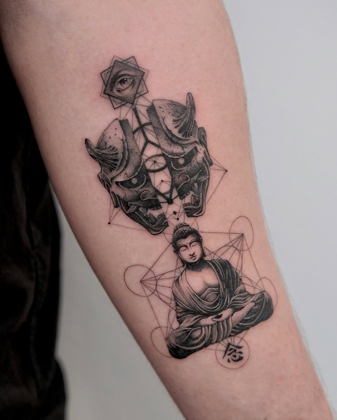 魔與佛
 #認領圖 

DM for Tattoo Enquiry

#hktattoo #tattoohk #香港紋身 #刺青 #紋身 
#uktattoo #inkdrawing #flashtattoo