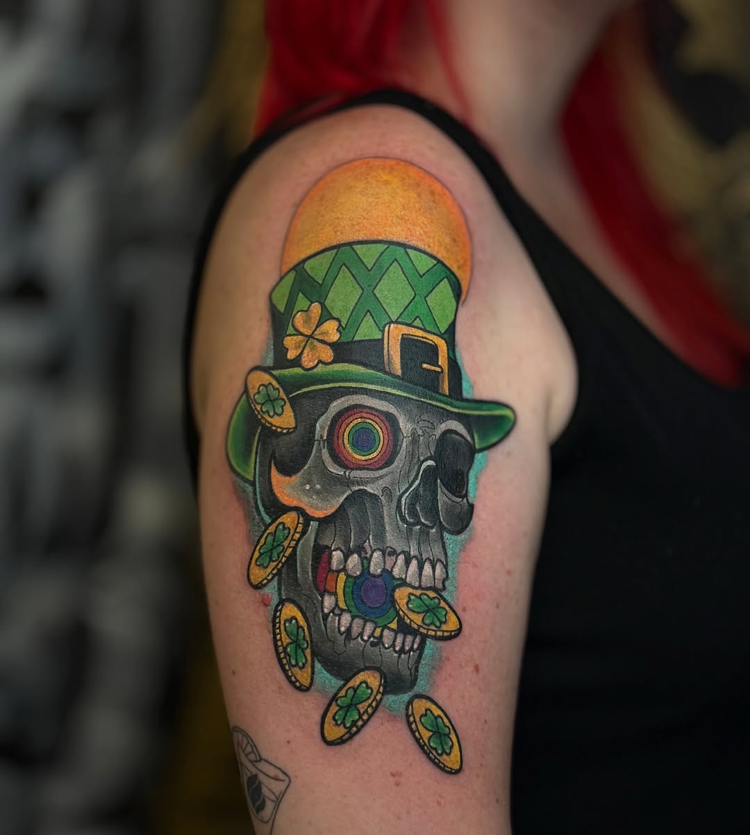 Thank you for the trust @mommytoad on this fun piece! Love how it came out, her skin just ate up that color 

#houstontattoosartist #femaletattooartis