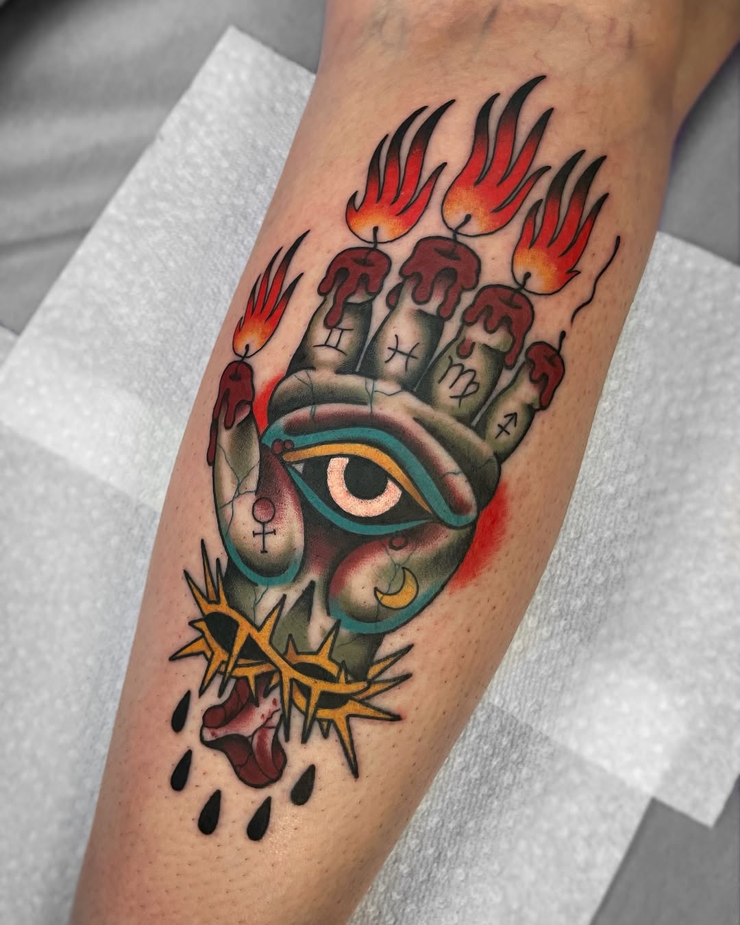 so stoked i got to tattoo this hand of glory from my flash :)