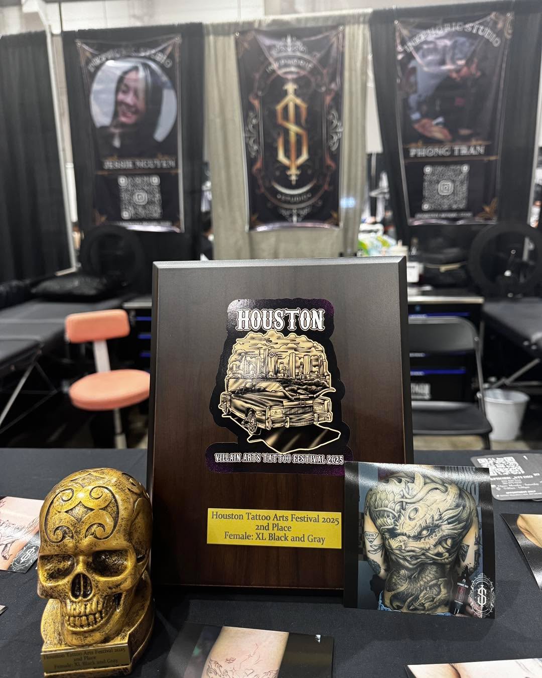 Lucky me ☺️ I got Second Place for XL BlackandGrey at  Houston Tattoo Convention 2025
Come join with us at Booth 226 At NRG stadium 

 ⚜️INKPHORIC STU
