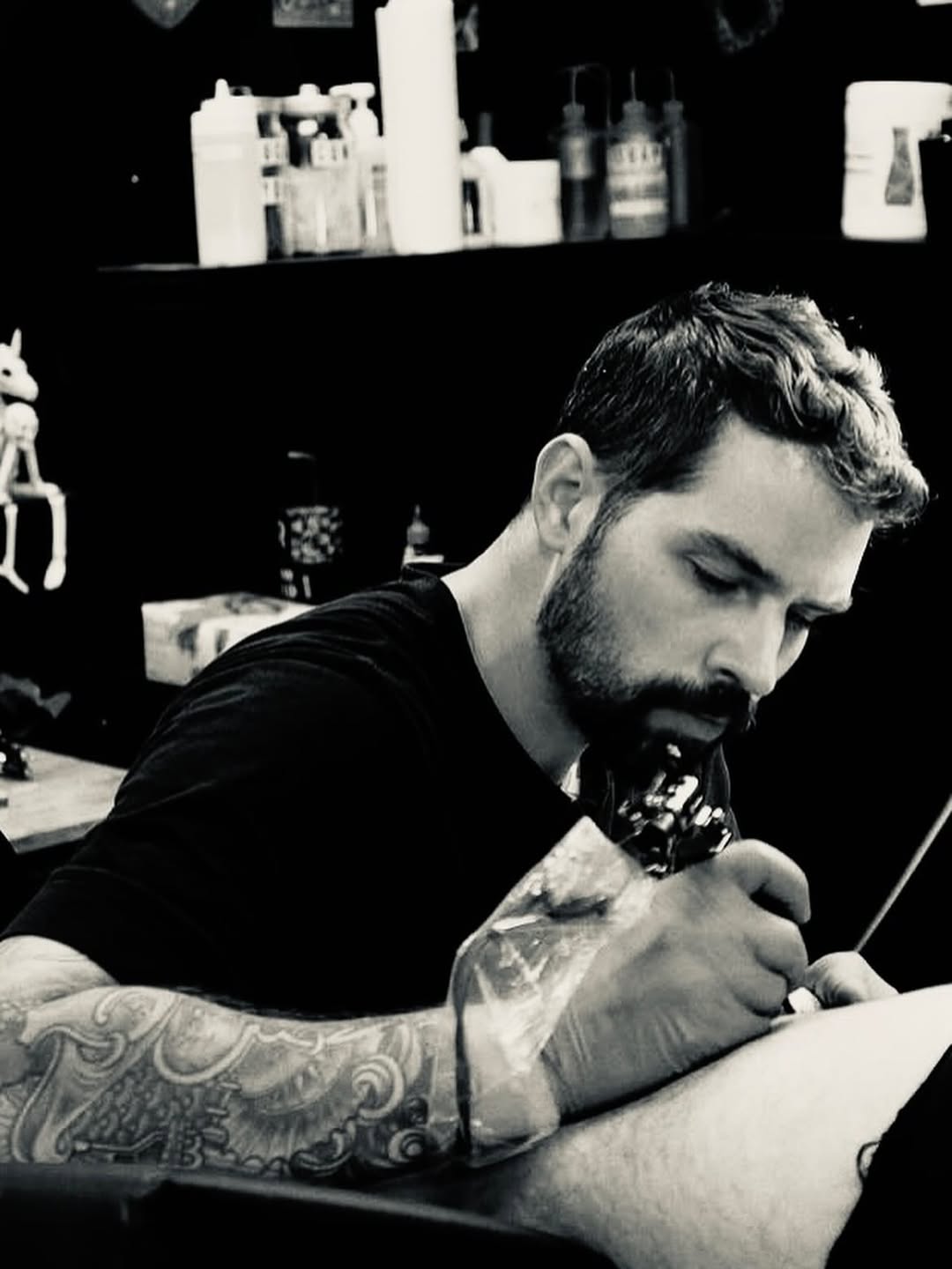 I’ll be tattooing with the kind folks of @greenrivertattoo on Saturday April 4th! I am looking to fill my day with tattoos and good conversation, if y