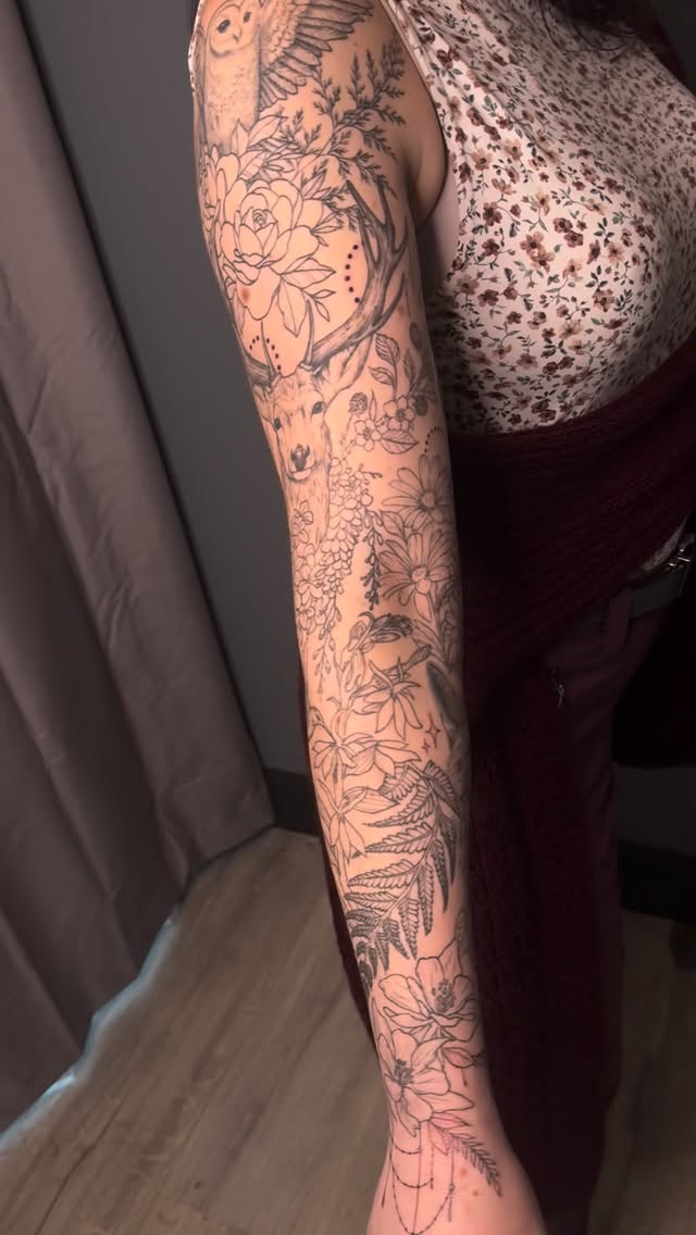 Caitlyn’s arm is coming together so nicely! Getting to shading this week! So grateful for this sleeve, and can’t wait for more with you! 

Sleeve by K