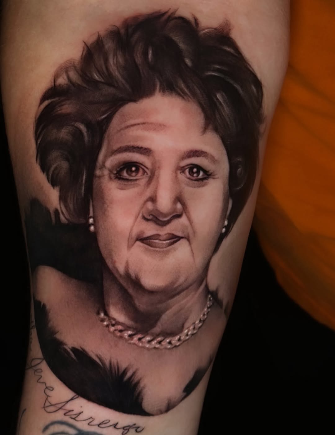 Looking to do more portraits hit the link on my bio  

Minimum $600 and up for any portraits

Booking now all through May ✨