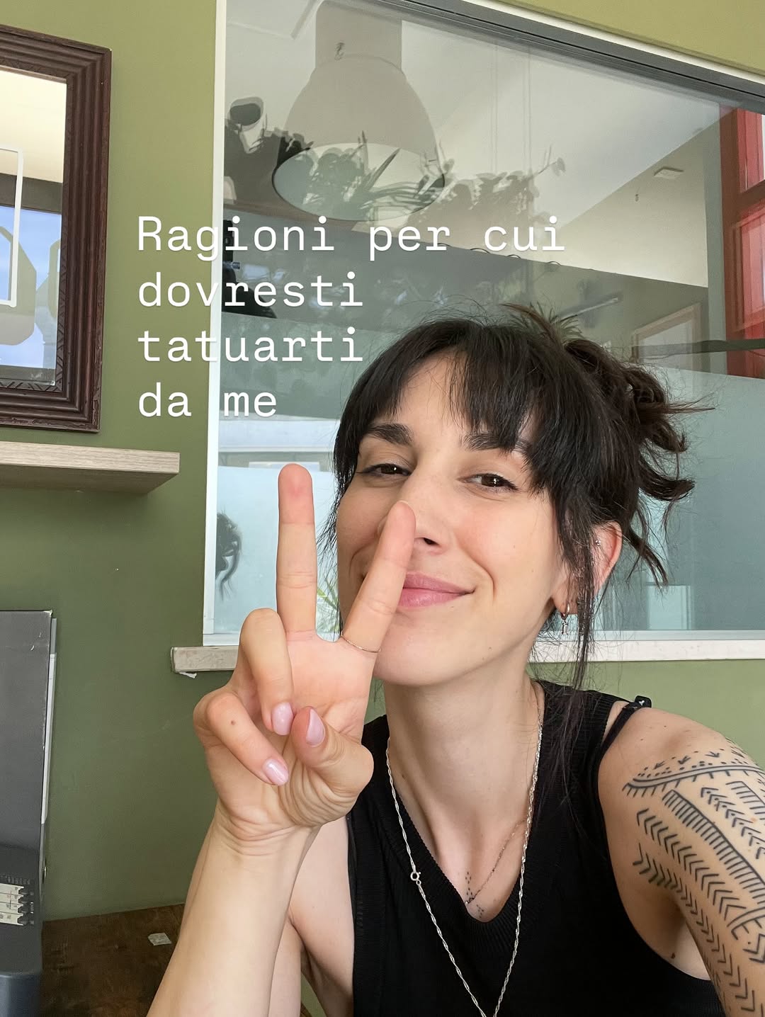 Hey tu ci sei?
#tattooverona #minimaltattoo #finelinetattoo #finelinetattooverona #toothgemsverona