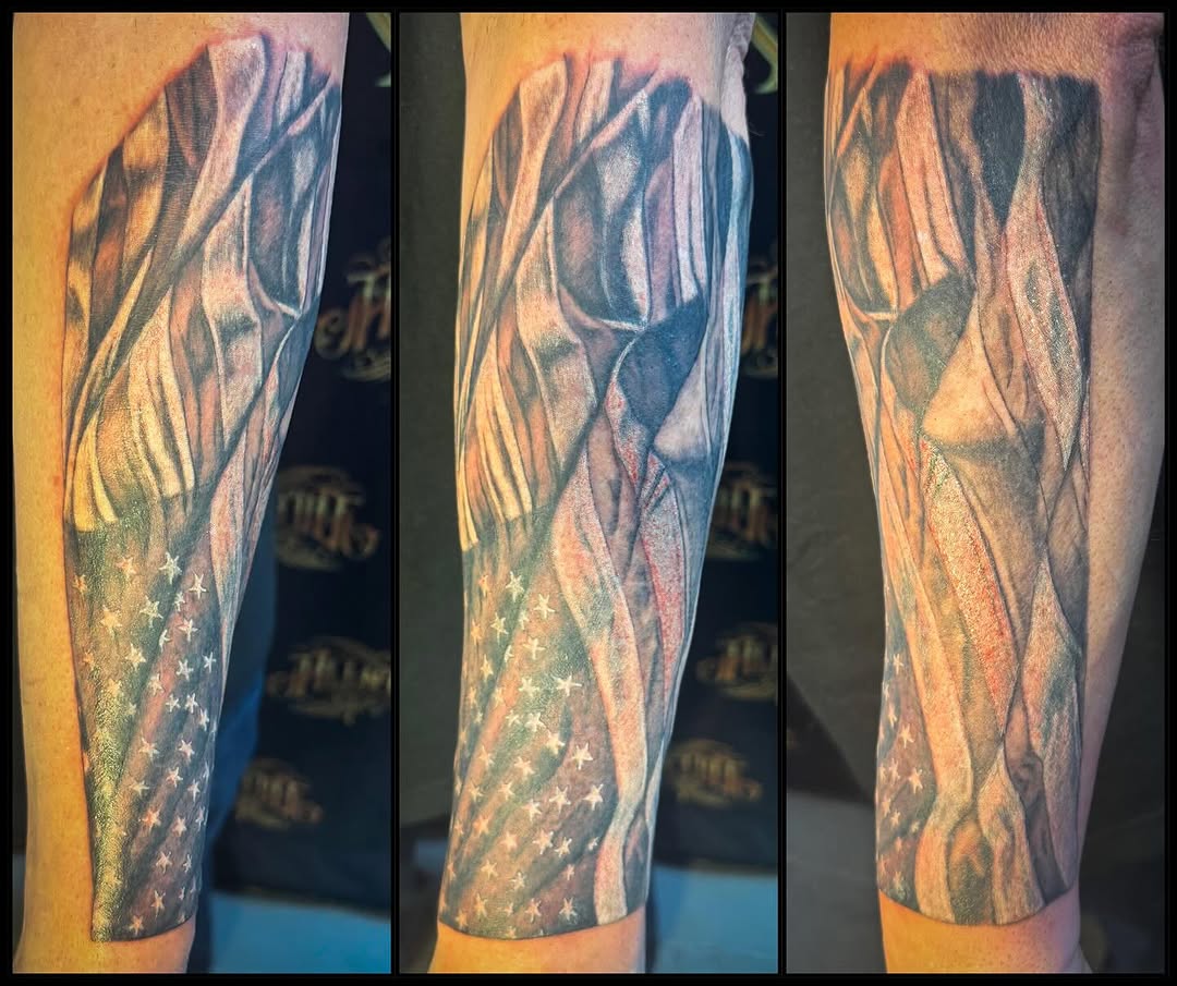 Fun black and grey USA flag! Thanks for looking 

#lasvegas, #lasvegasnevada, #lasvegastattoos, #lasvegastattoo, #lasvegasartist, #lasvegasart, #lasve