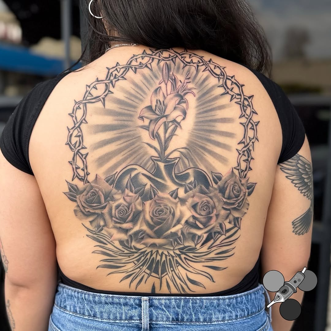 Back piece completed last night on thg @rosesined . Some is a month healed and some is fresh. Can’t wait to do more back pieces soon!!!

DM for appoin