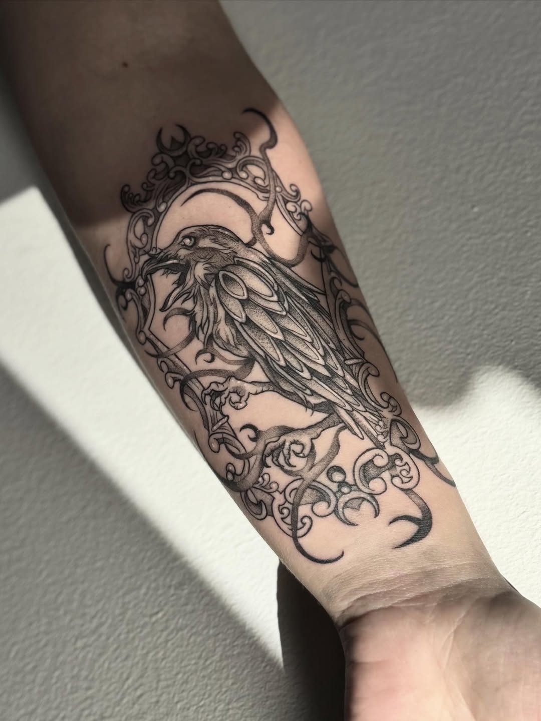 Tatuaje hecho en @polarblacktattoo para Eva, gracias por la confianza y por escoger uno de mis disponibles  Con muchas ganas de hacer mas proyectos as