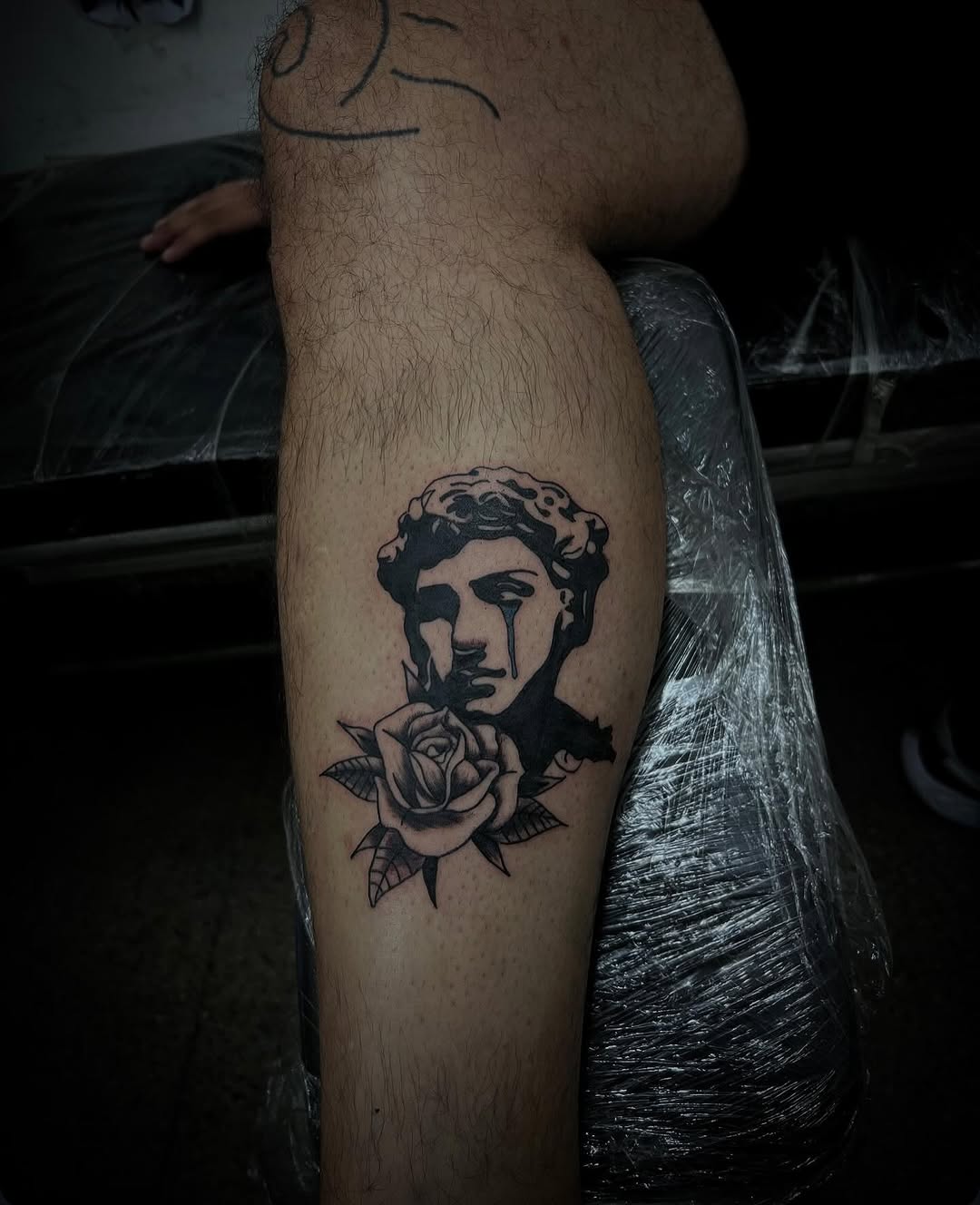 Uno sólido de hoy 
Turnos y consultas al privado 
Estoy agendando marzo 
Insumos siempre de @amazingtattooinsumos