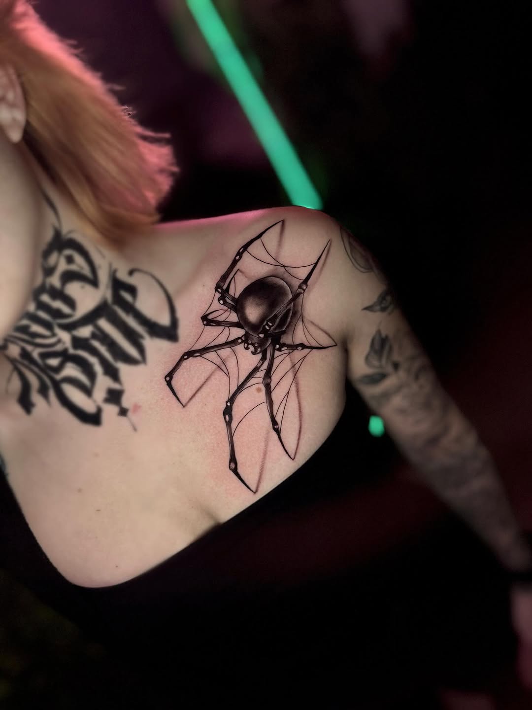 Spinne
.
.
.
.
.
.
.
.
.
.
	#darkaesthetic #spinnentattoo, #spidertattoo, #tattooidea, #animalink, #blackworktattoo, , #darktattoo, #creepytattoo, #ar