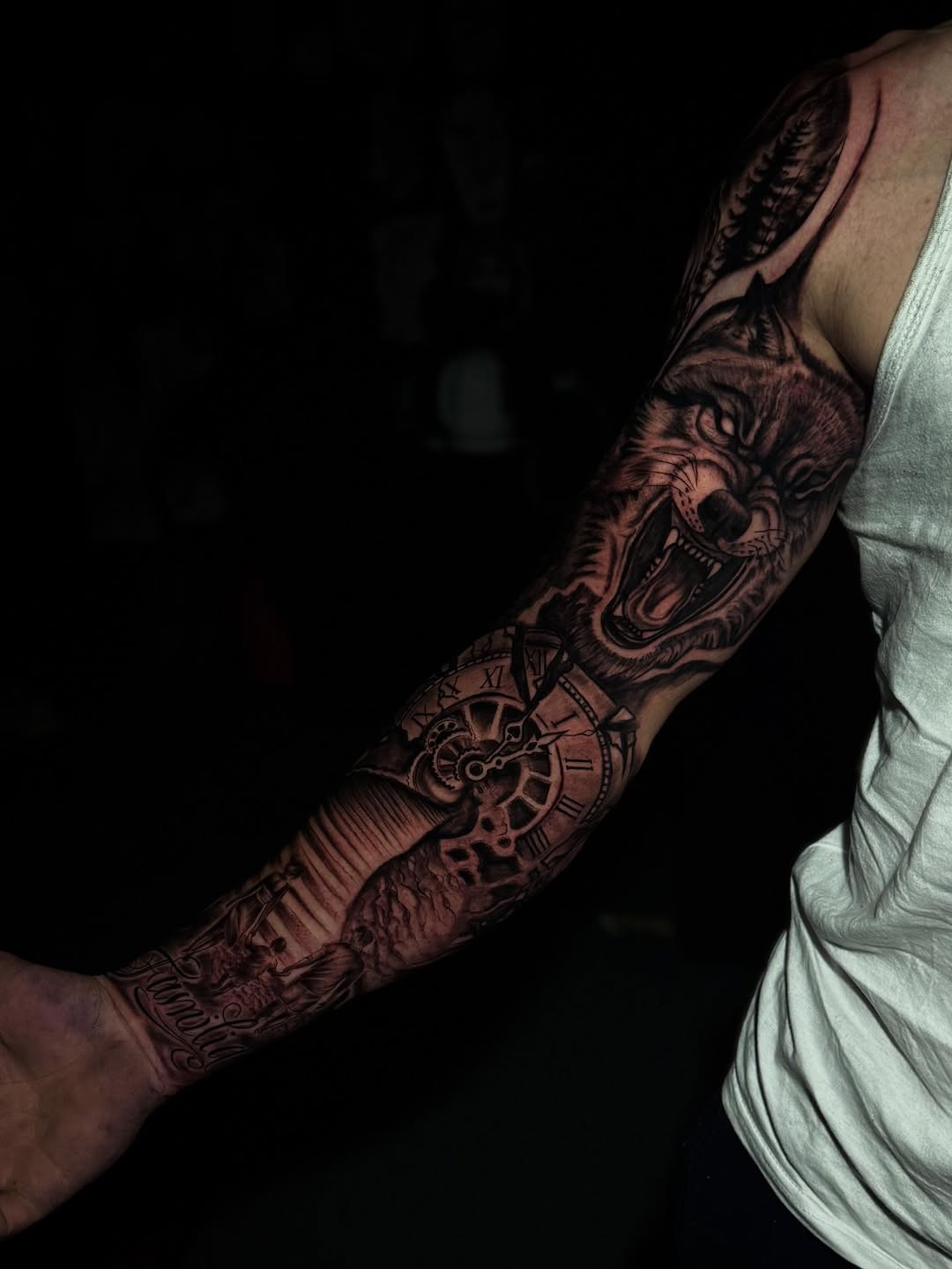  Manga completa realizada en 9 horas sin parar 
Un viaje de tinta, fuerza y simbolismo. ️

Comenzamos desde abajo con una hacha vikinga ⚔️ partiendo l