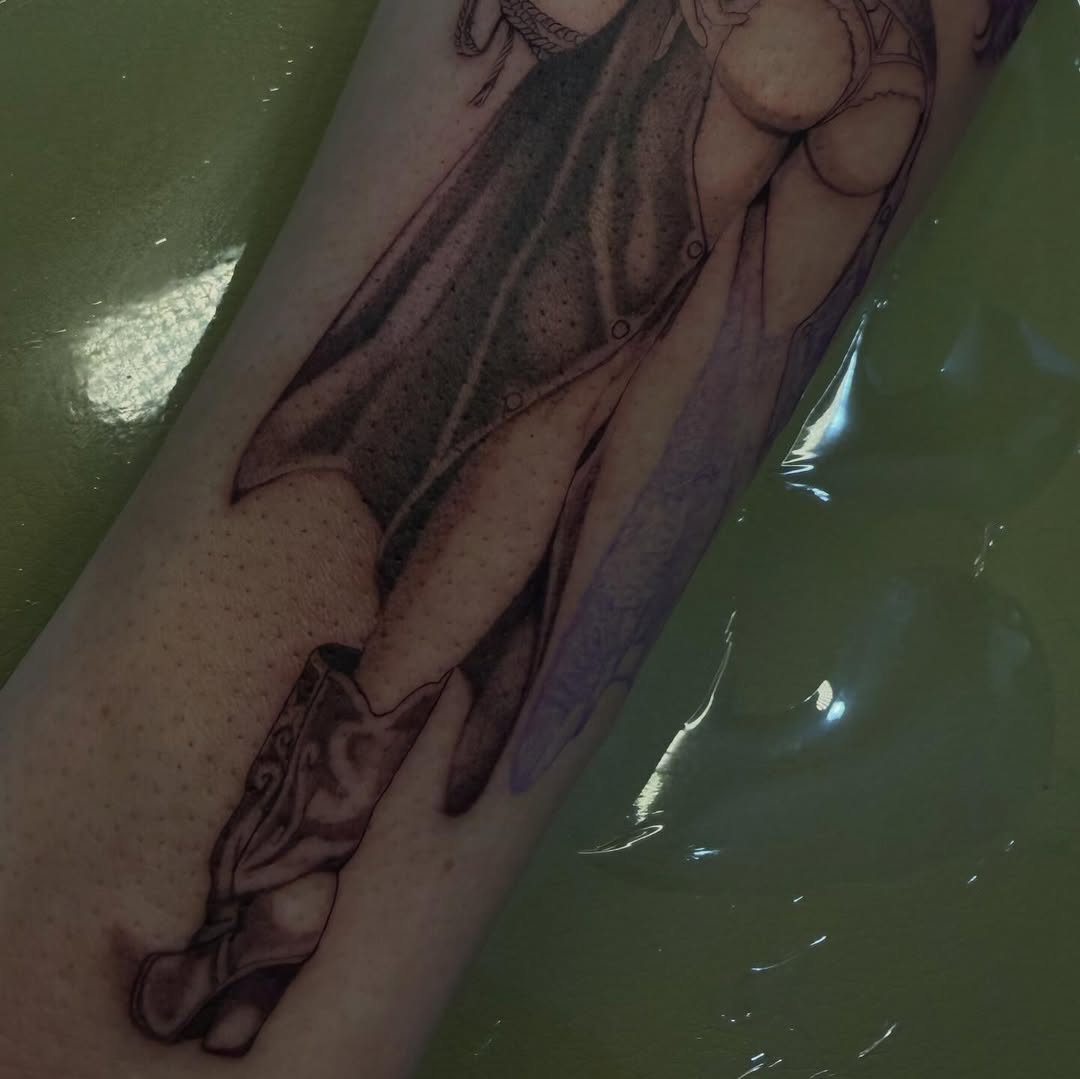 Unfinished tings ✨ 

I friggin love my job and I love my clients 