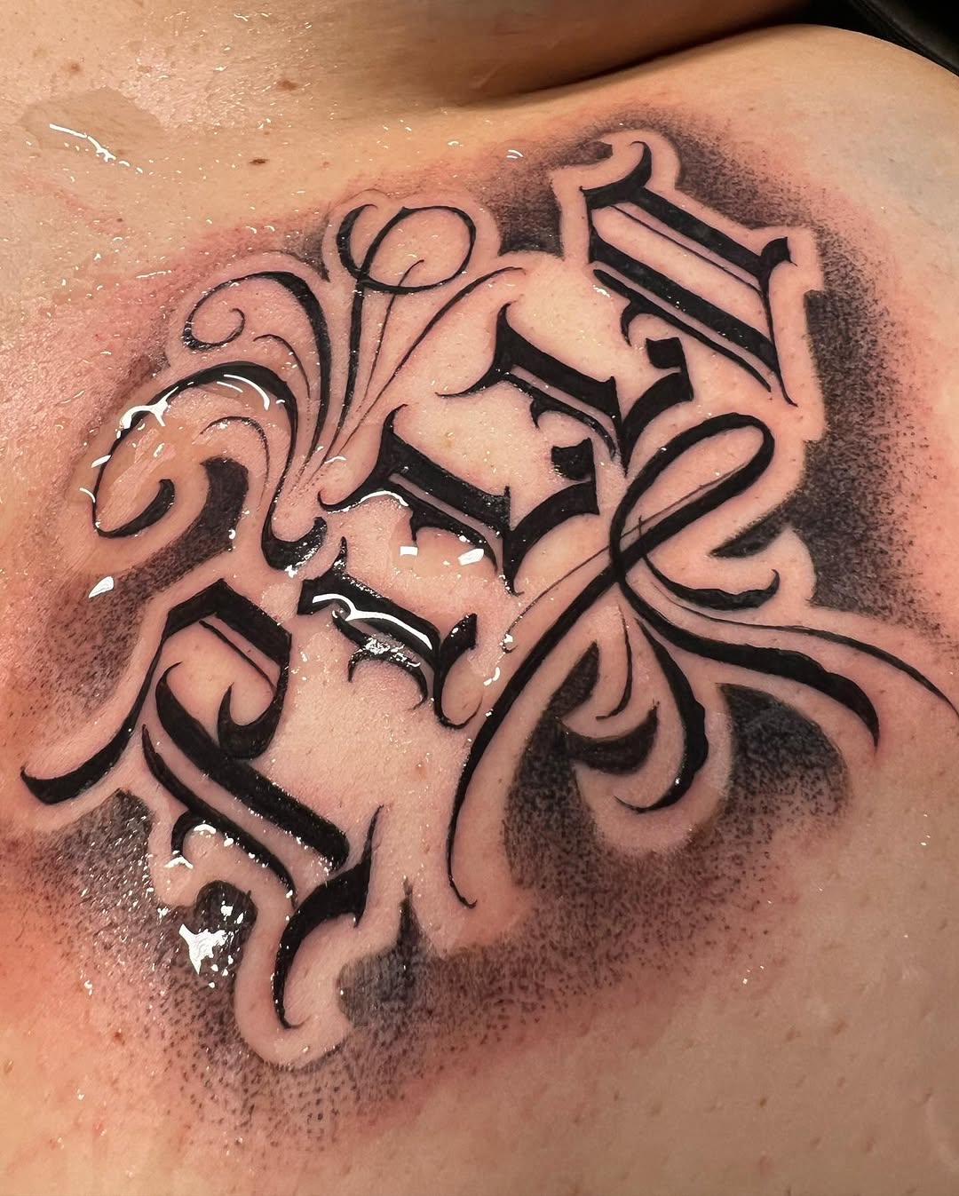 “Pillo” 
For booking please email artbynickochoa@gmail.com 
@arlingtonink @nickochoa_arts 

#arlingtonink #fkirons #dfwtattoo #dfwnails #dfwbarber #da