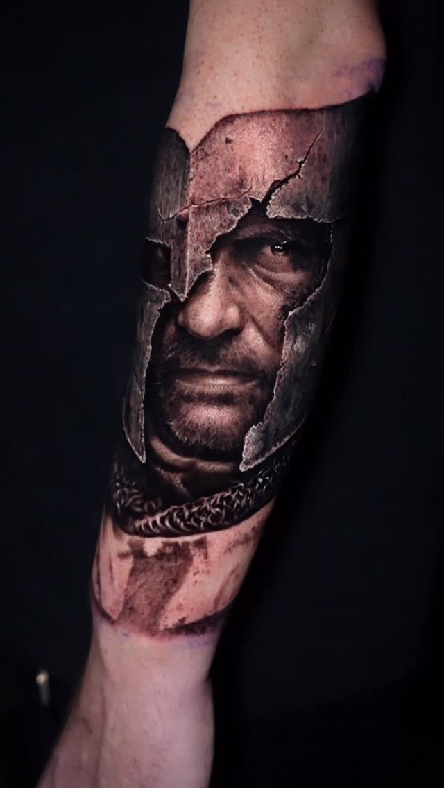 Crusader ⚔️. Done by @jaspermatthew_ .

Booking/info: 
✉️ info@85tattoos.com
 +31640800760

#tattoo #realismtattoo #crusader #sleeve #85tattoos