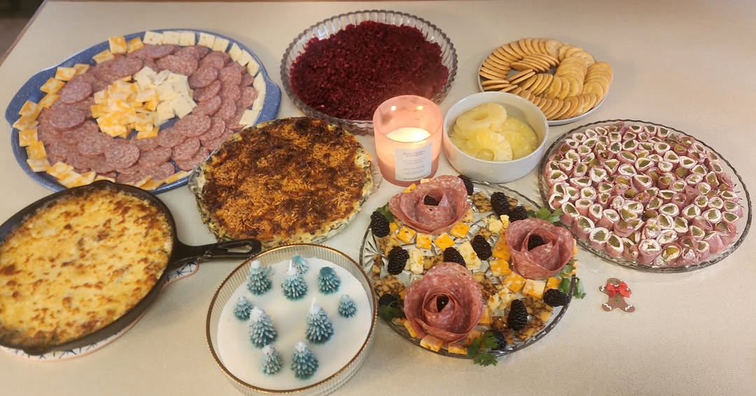 Christmas lunch. ❤️
#familytime #christmastime #charcuterie #cranberry
