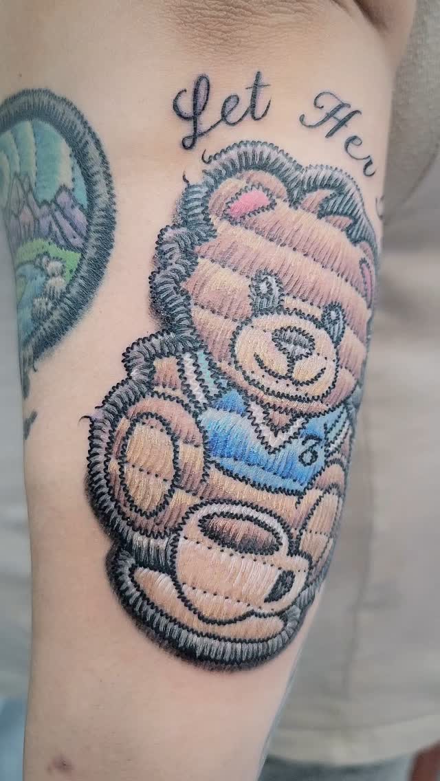 Yay!! Much love and many thanks to Tiana for letting me add another embroidery tattoo to your collection!  I am grateful to you for your trust with su