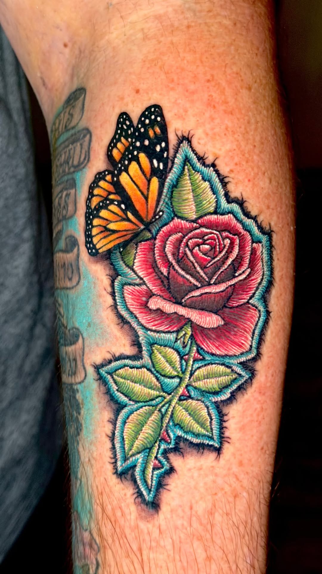 This is why I love cover ups. 🔥 
Strategic color, movement, and design to fully transform an old tattoo into something strong, clean, and unapologeti