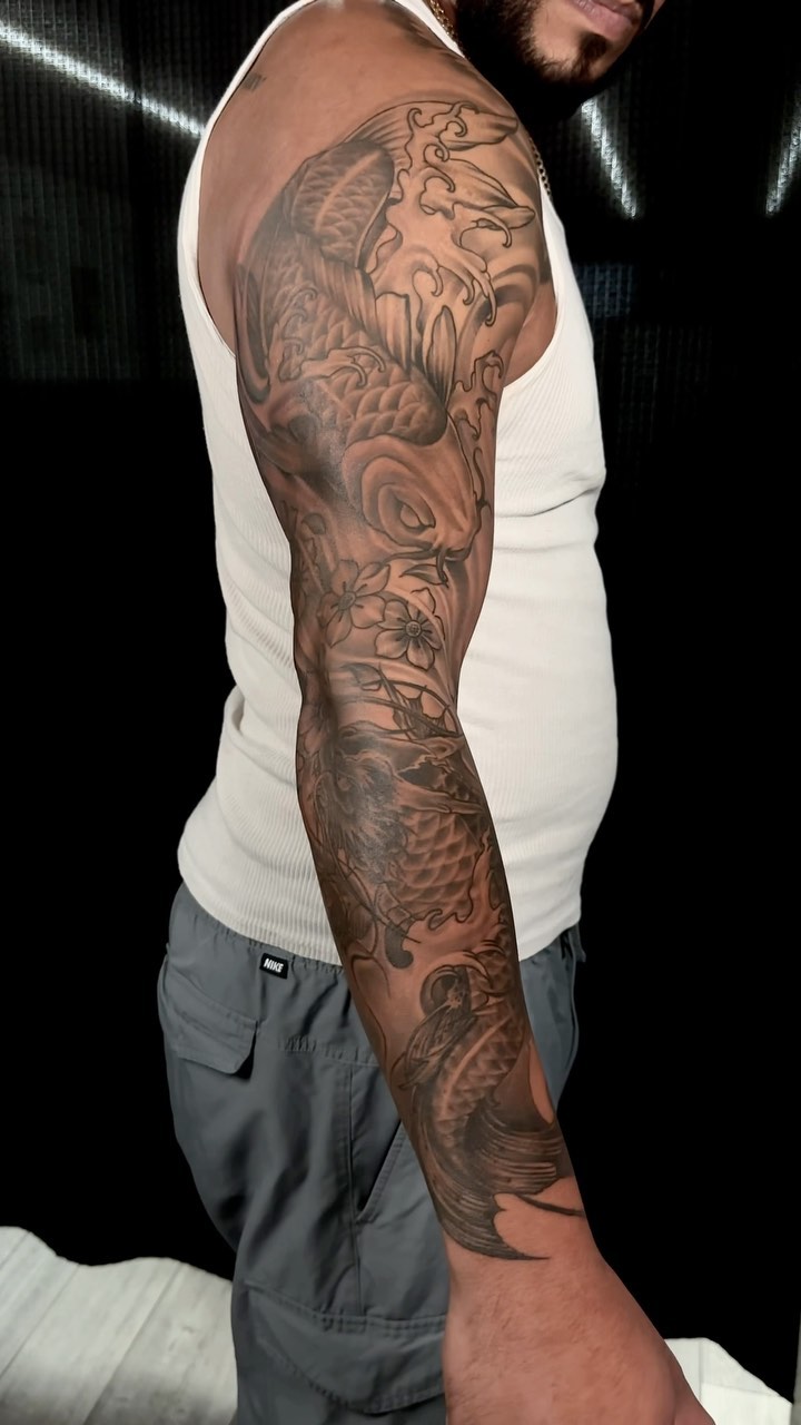 Some recent work I finished up @jconly_official @cheyenne_tattooequipment @hustlebutterdeluxe @blackworkgloves #jconlyproteam #jconlycartridges #vetar