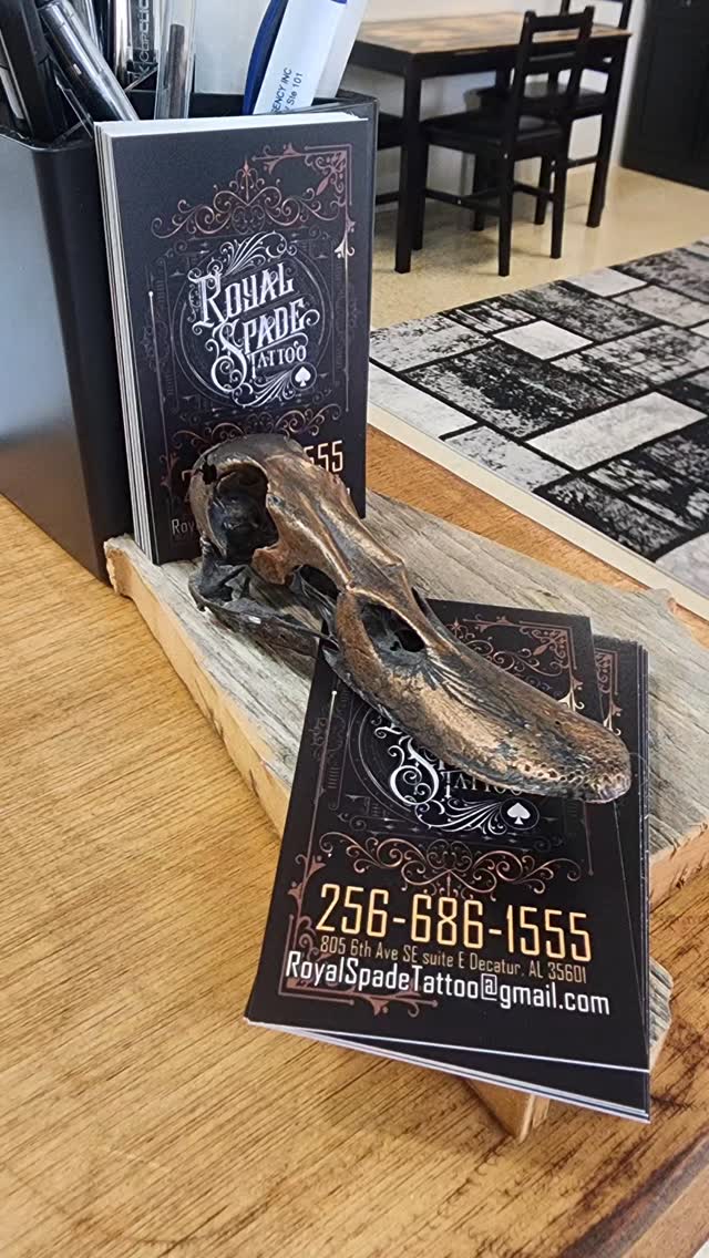 Decatur,AL Royalspadetattoo@gmail.com for inquiries. Appt only
*Tues-Saturday 1pm-5pm
*805 6th Ave SE, Decatur Alabama
#decaturalabama #tattoo