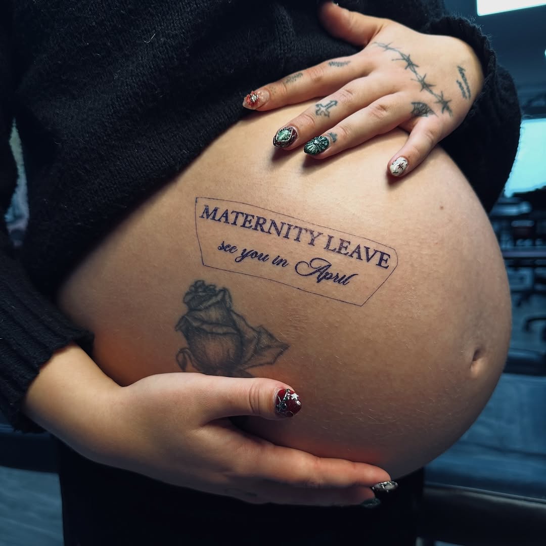 starting this new year off getting ready to meet my baby boy thank u to everyone who has made 2025 a year to remember, i can’t wait to see what this n