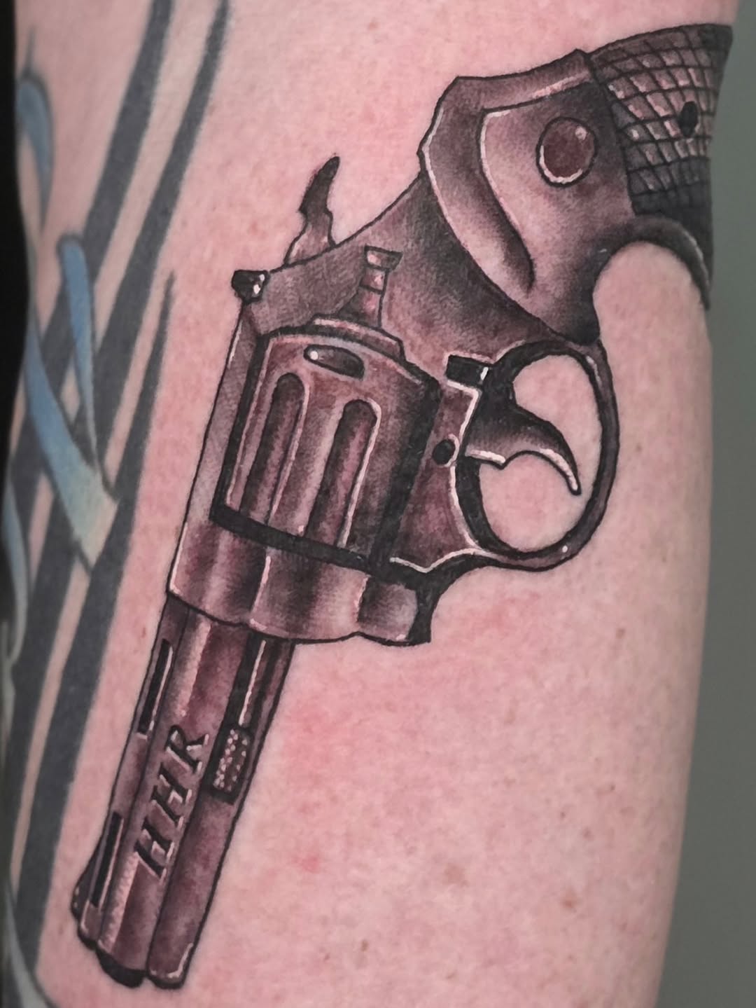 Im so stoked I got to do this rad old school pistol today!
.
.
.
#pistoltattoo #bigstevetattoos #steveatkinson #slctattooartist #utahtattooartist @rem