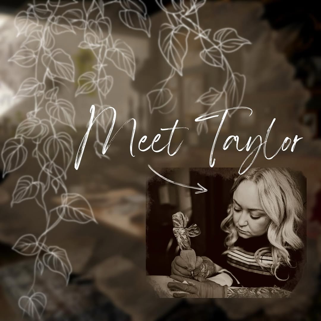 EEEK!!!

(not an april fools joke) 

Everyone give a warm welcome to the newest member at Azrael Tattoo Collective! 

Taylor (@blackdahlia.tattoos ) w