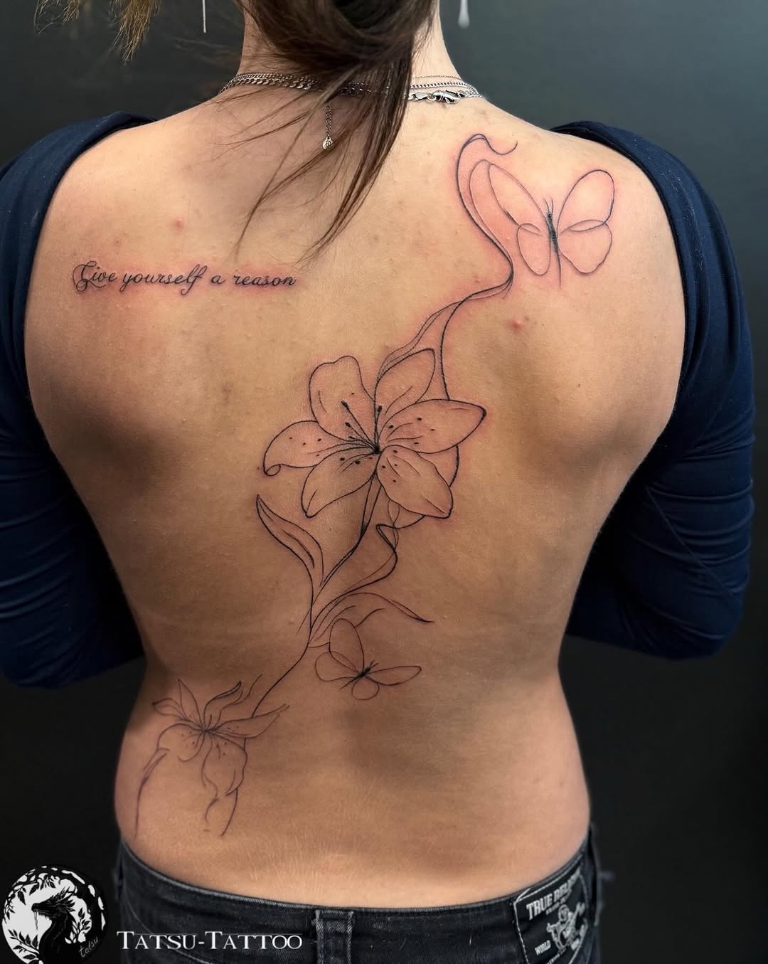 No filter, just a nice tattoo
#backtattoos #girltattoos #lilytattoo